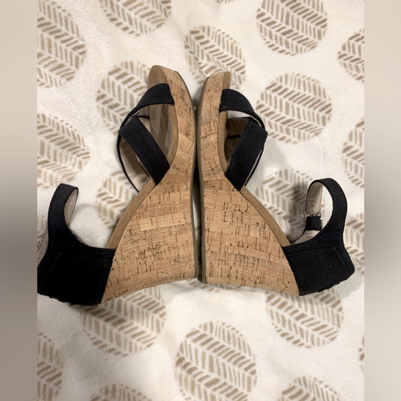 Tom’s Black Wedges - Picture 5 of 6